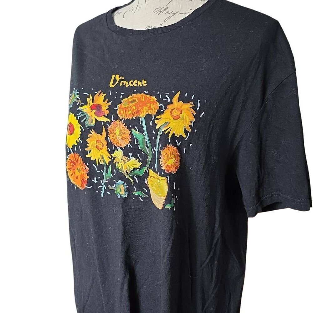 Gildan Women's Size Large Black Yellow Vincent Van Gogh Sunflowers T-shirt - Picture 3 of 6